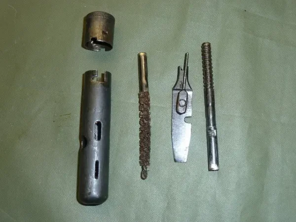 AK47 CLEANING KIT (B6)