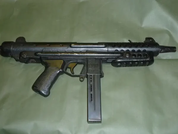 DEACTIVATED STAR MOD Z-70B SMG (2791)