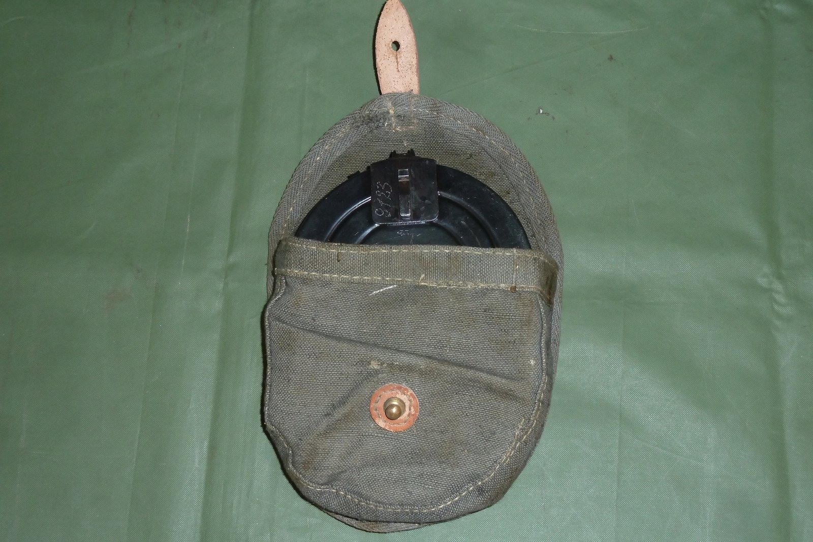 thumbnail image 2 of Kynar® Drum Starting Power – 21 Gram Dusting Pouch (Generic) 2 of 3