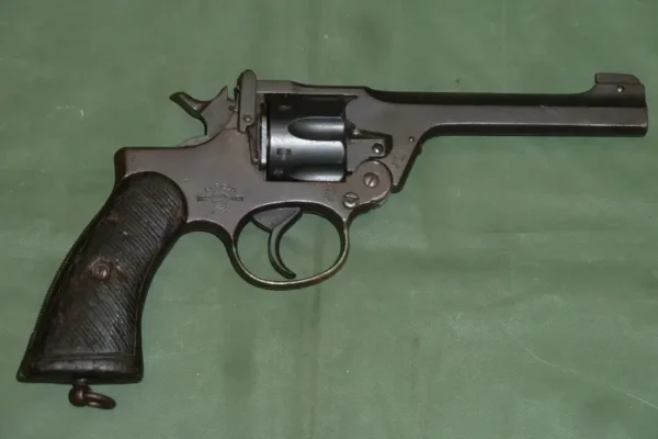 DEACTIVATED ENFIELD NO2 MK1 REVOLVER (3875)