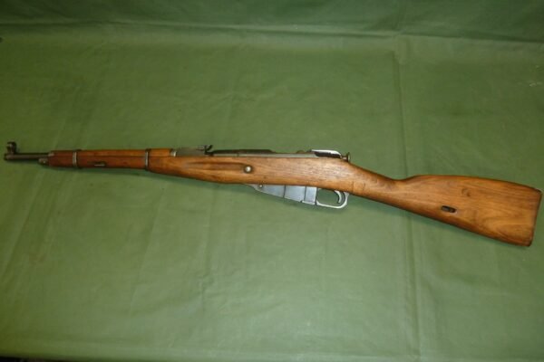 DEACTIVATED WW2 RUSSIAN MOSIN 1938 CARBINE (3701) - Image 2