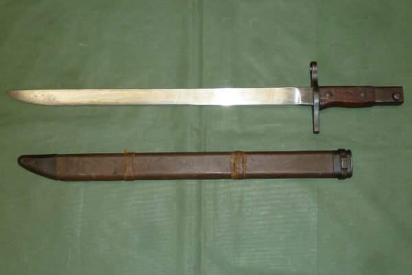WW2 JAPANESE BAMBOO ARISAKA BAYONET (B1923) - Image 2