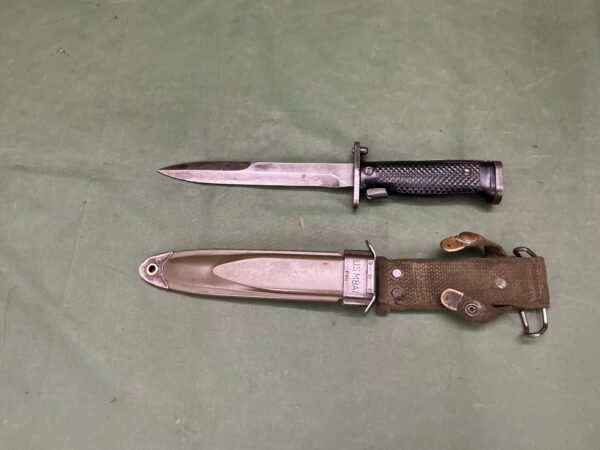 AMERICAN M5 A1 GARAND BAYONET (B2435)