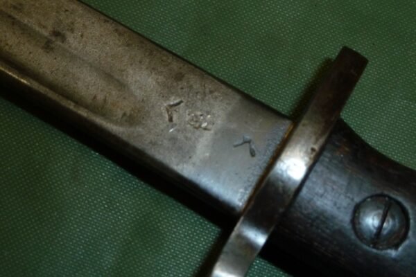 WW2 LANCHESTER SMG BAYONET - Image 4