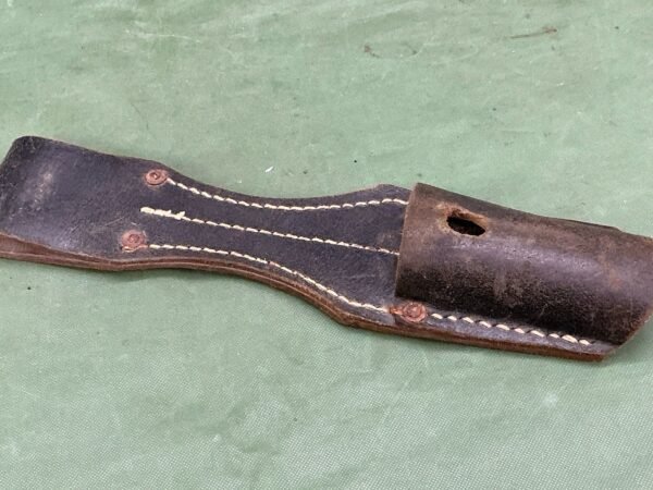 WW2 German K98 Bayonet Frog (E110)