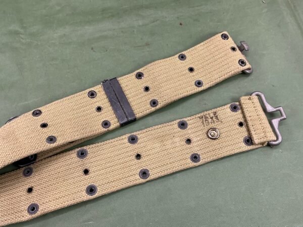 ORIGINAL WW2 AMERICAN PISTOL BELT (WSA4) - Image 2