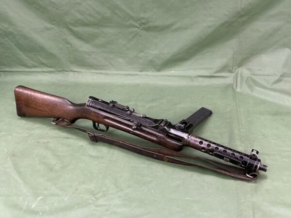 DEACTIVATED WW2 GERMAN MP34 SMG (DM24)