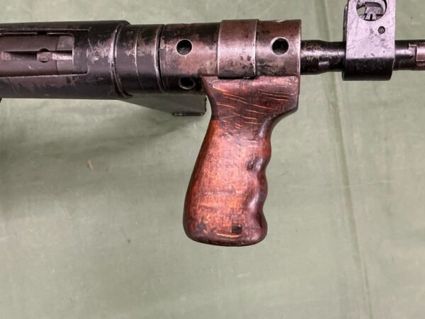 DEACTIVATED WW2 STEN MKV SMG?(DM37) - Image 4