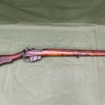 DEACTIVATED WW2 LEE ENFIELD NO4 RIFLE (DR90)