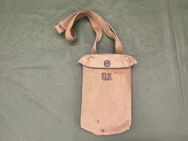 WW2 AMERICAN THOMPSON MAGAZINE POUCH (P564)