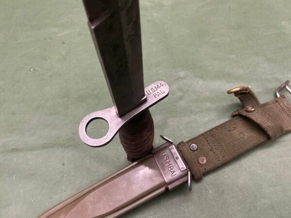 M1 CARBINE BAYONET BY PAL (B1981) - Image 3