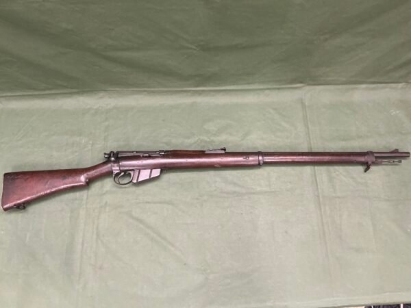 DEACTIVATED LONG LEE ENFIELD RIFLE (DR121)