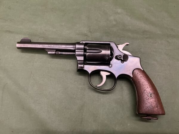 DEACTIVATED WW2 SMITH &WESSON VICTORY REVOLVER (4415)