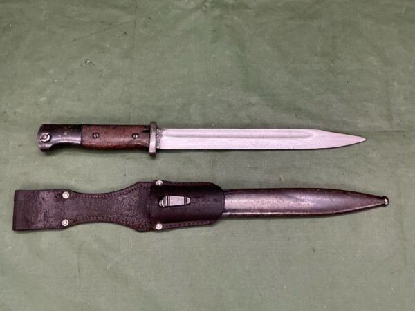 WW2 GERMAN K98 BAYONET MATCHING NUMBERS (B2653)