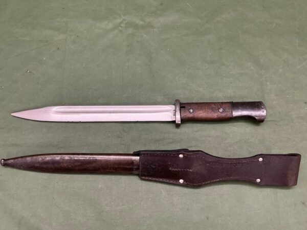 WW2 GERMAN K98 BAYONET MATCHING NUMBERS (B2653) - Image 2