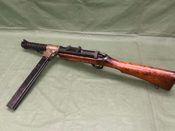 DEACTIVATED LANCHESTER MK1 SMG (4616) - Image 2