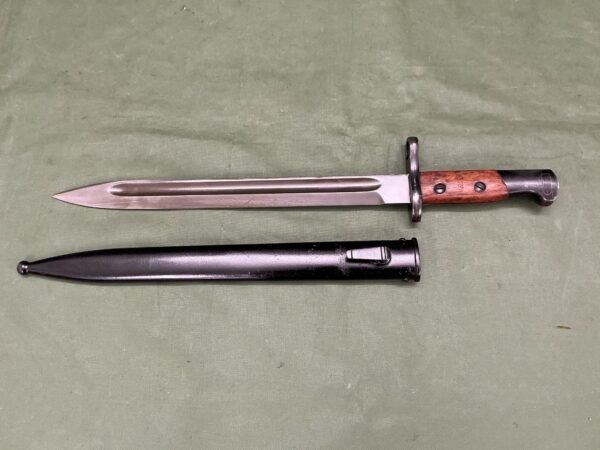 WW2 GERMAN MP34 BAYONET (B2581)