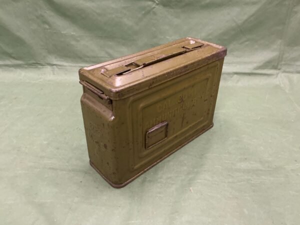 WW2 AMERICAN 30CAL AMMO TIN (BT)