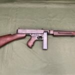 DEACTIVATED WW2 THOMPSON 1928 SMG (4526)