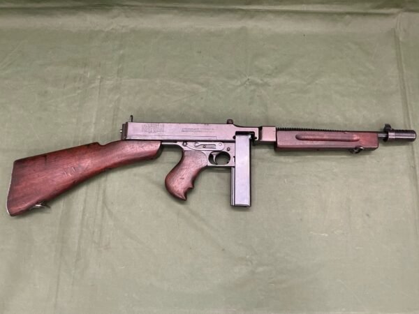 DEACTIVATED WW2 THOMPSON 1928 SMG (4526)