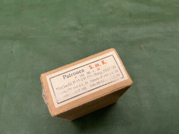 INERT WW2 GERMAN ROUNDS IN BOX (E91) - Image 2