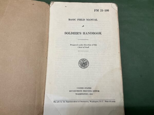 WW2 AMERICAN WW2 SOLDIERS HANDBOOK (WSB4) - Image 2