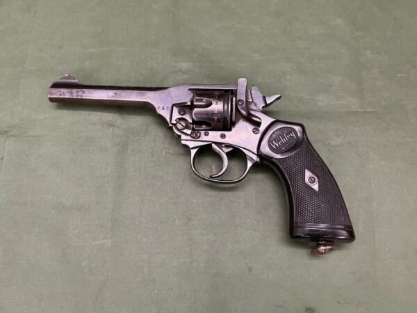 DEACTIVATED WEBLEY MK4 REVOLVER (4576) - Image 2