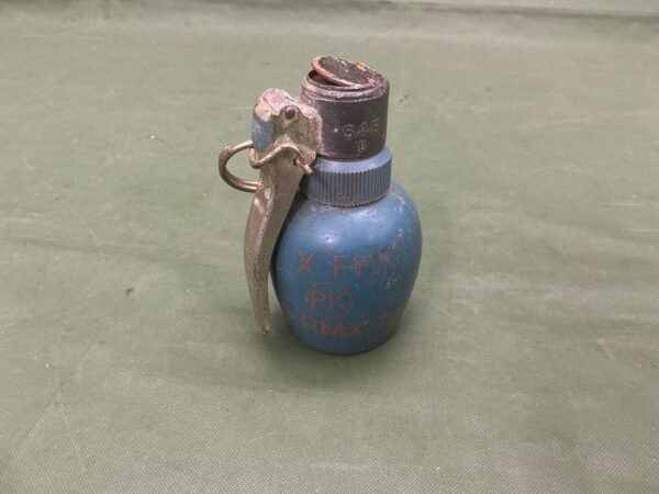 INERT RARE FRENCH XF1 GRENADE (B37)