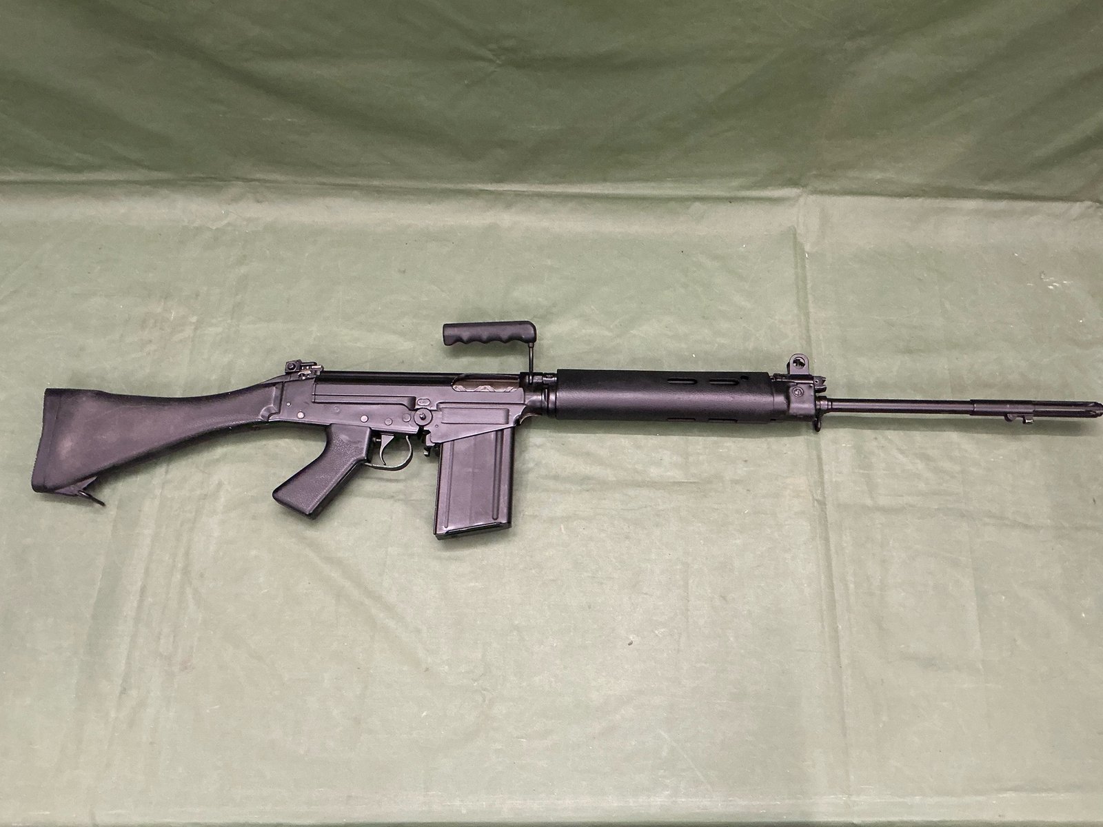 DEACTIVATED BRITISH L1A1 SLR RIFLE (4751)