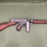 DEACTIVATED WW2 1928 THOMPSON (DM57)