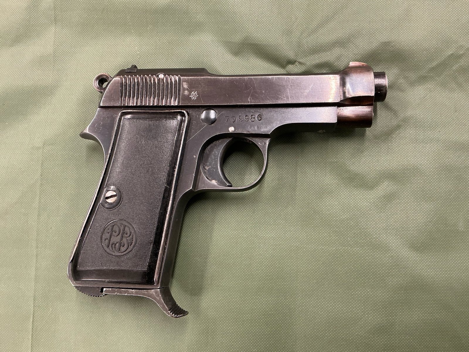 DEACTIVATED WW2 ITALIAN M1934 BERETTA PISTOL (4809) - Image 2