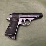 DEACTIVATED WW2 GERMAN WALTHER PP (4805)