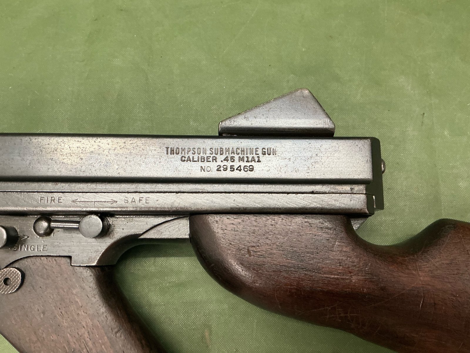 DEACTIVATED M1A1 THOMPSON SMG (4813) - Image 2