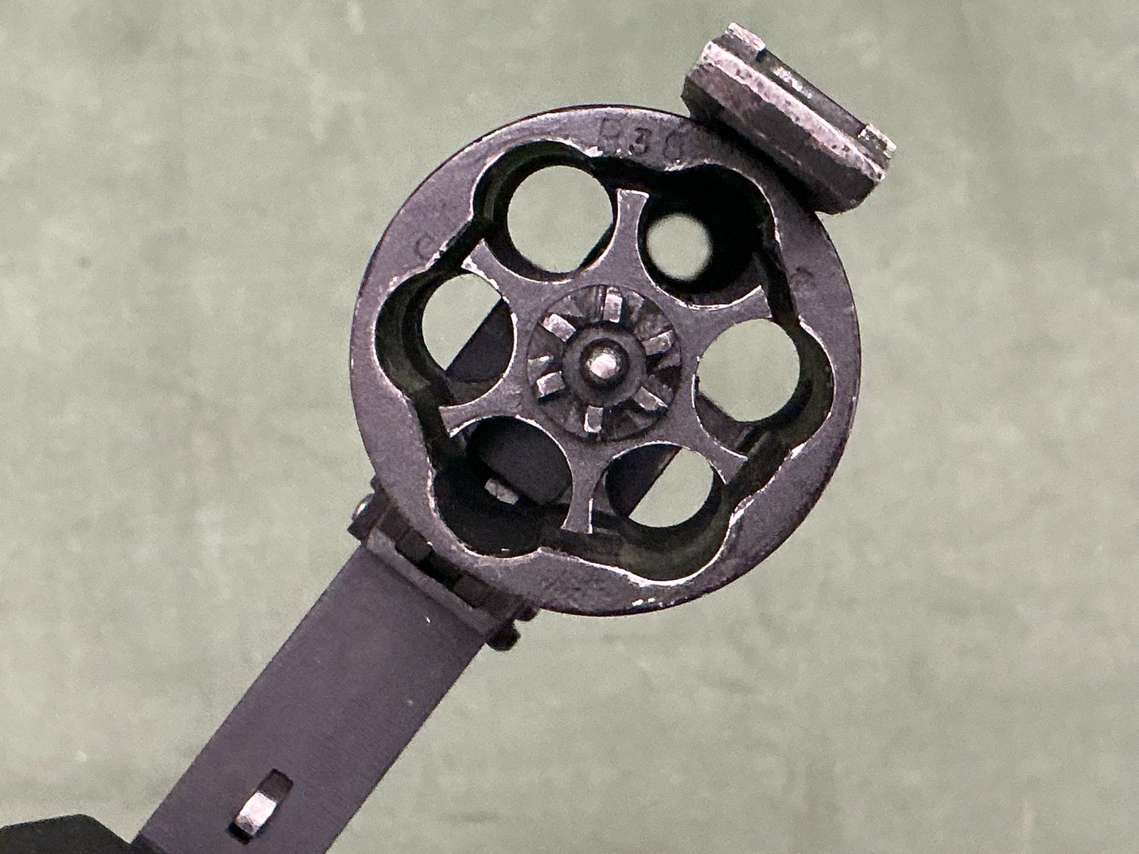 DEACTIVATED WW2 ENFIELD NO2 MK1** REVOLVER (4599) - Image 3