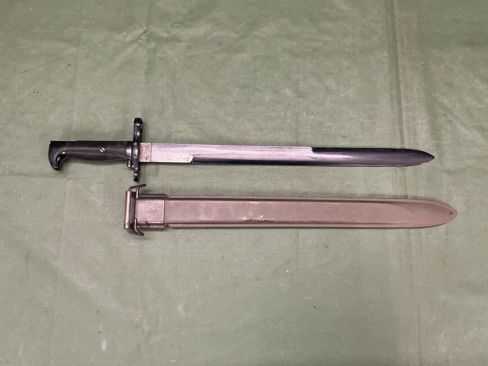 WW2 AMERICAN NAVY TRAINING BAYONET (B3046) - Image 2