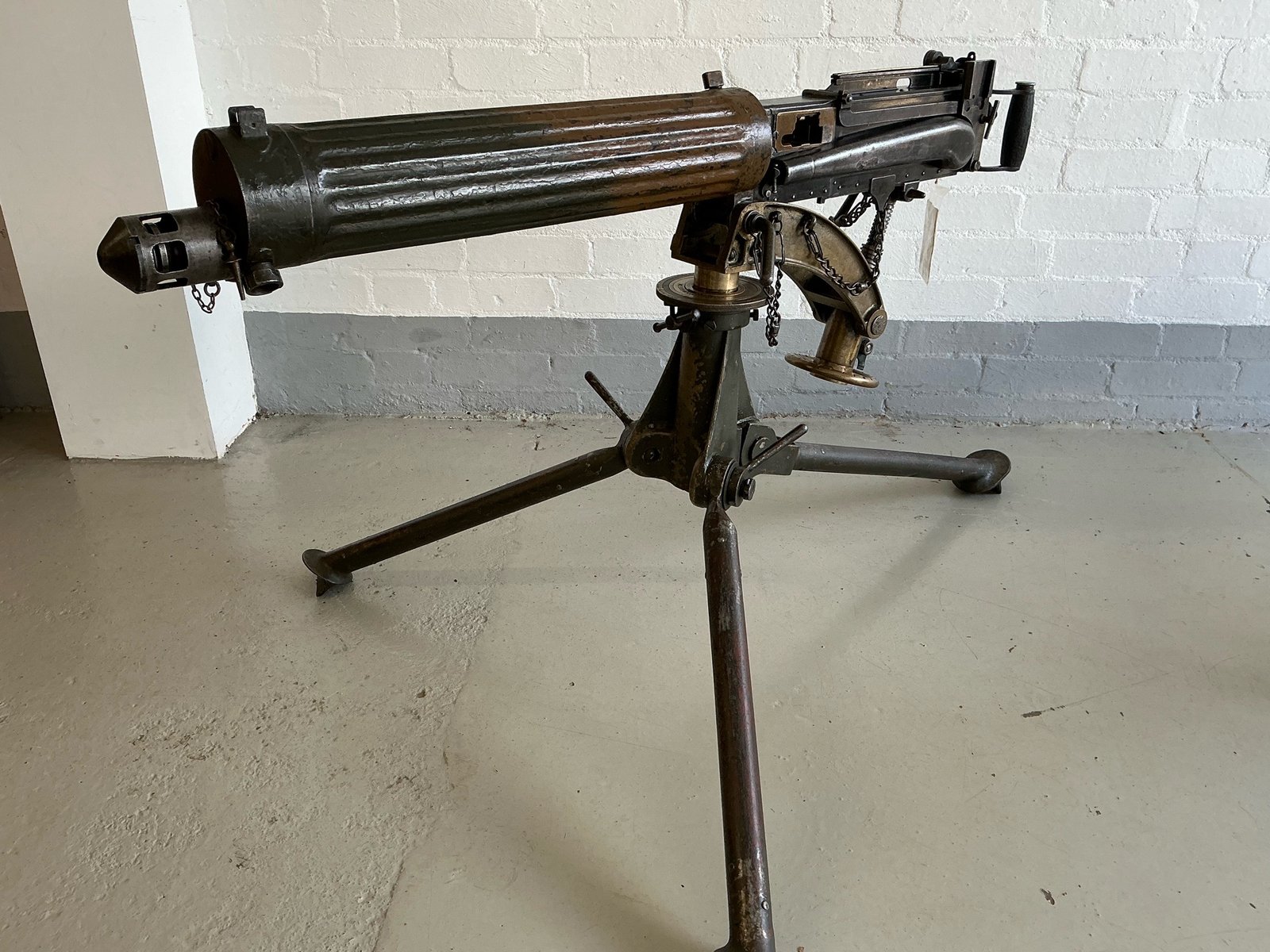 DEACTIVATED WW1 VICKERS MACHINE GUN (4845)