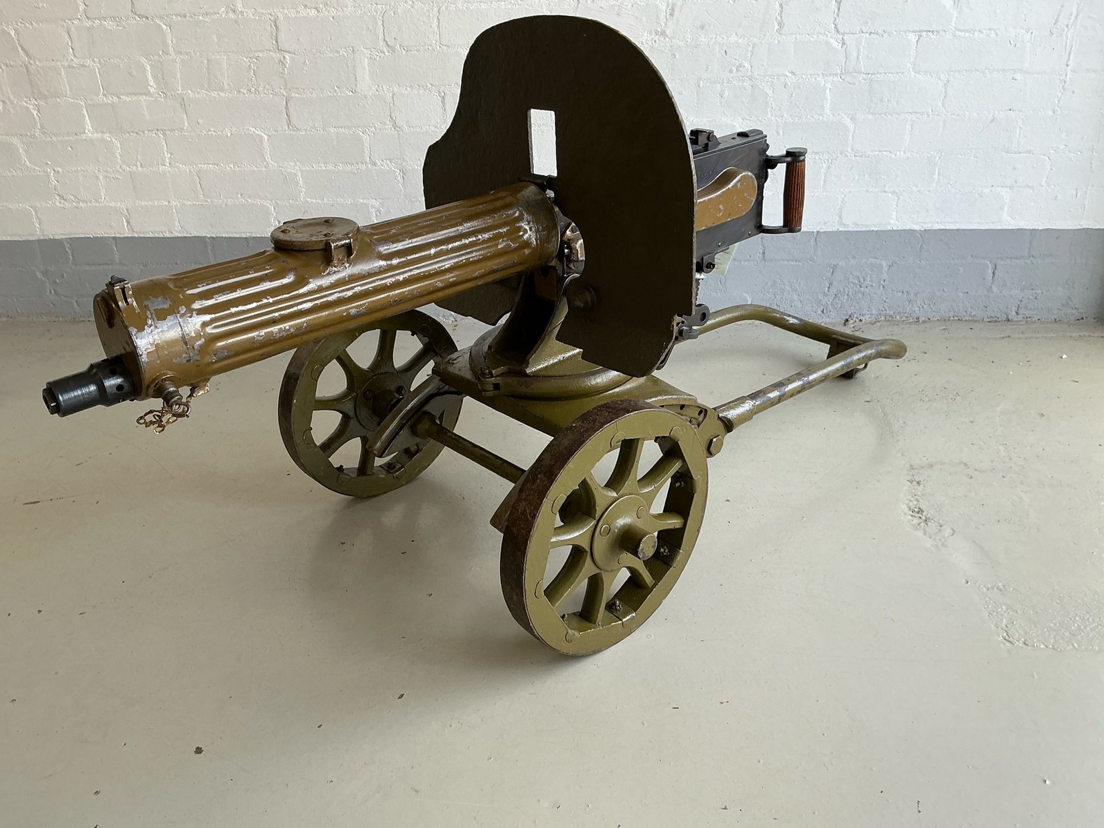 DEACTIVATED WW2 RUSSIAN MAXIM (4854)