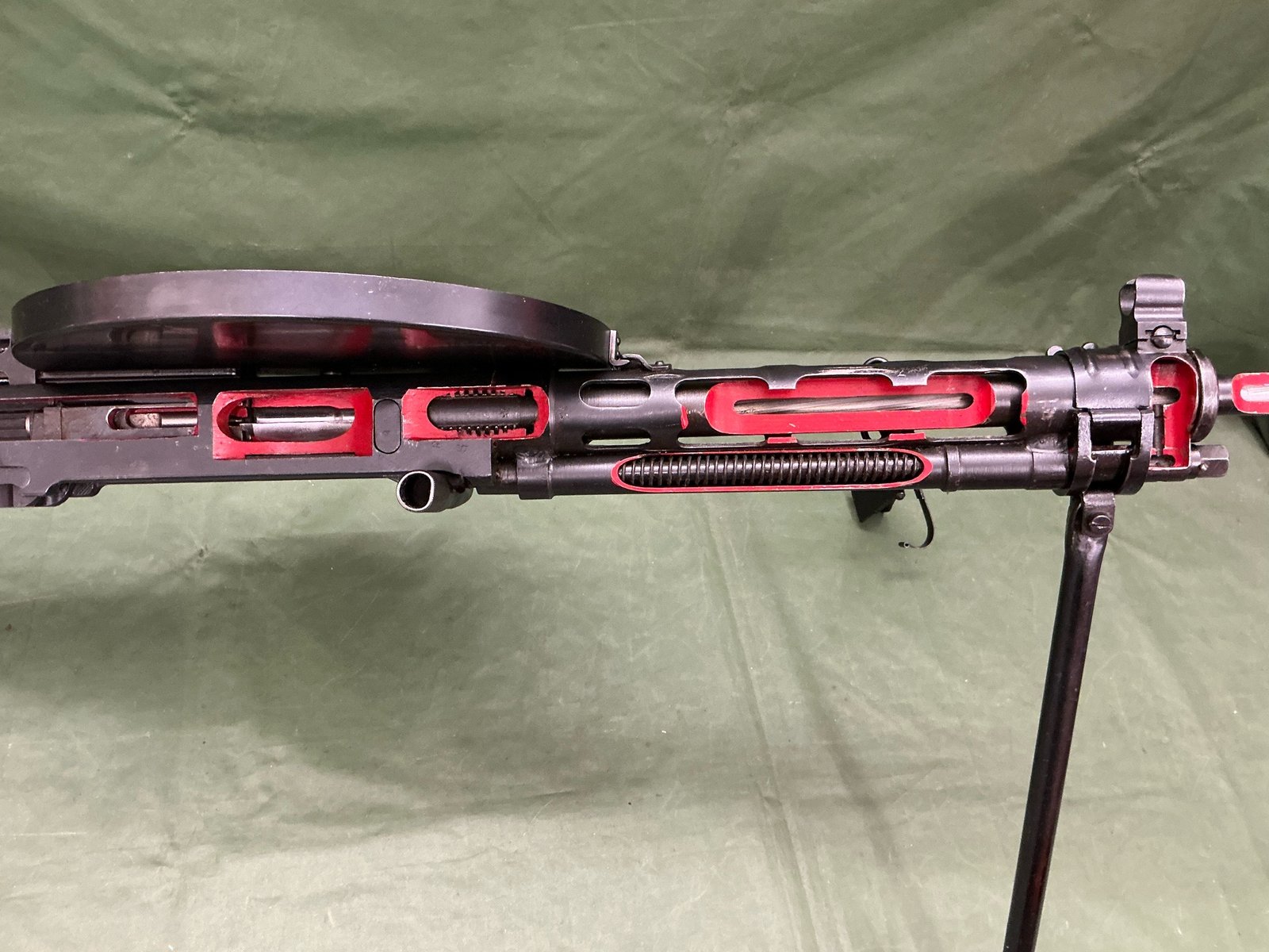 DEACTIVATED WW2 RUSSIAN DP28 CUTAWAY (4866) - Image 3