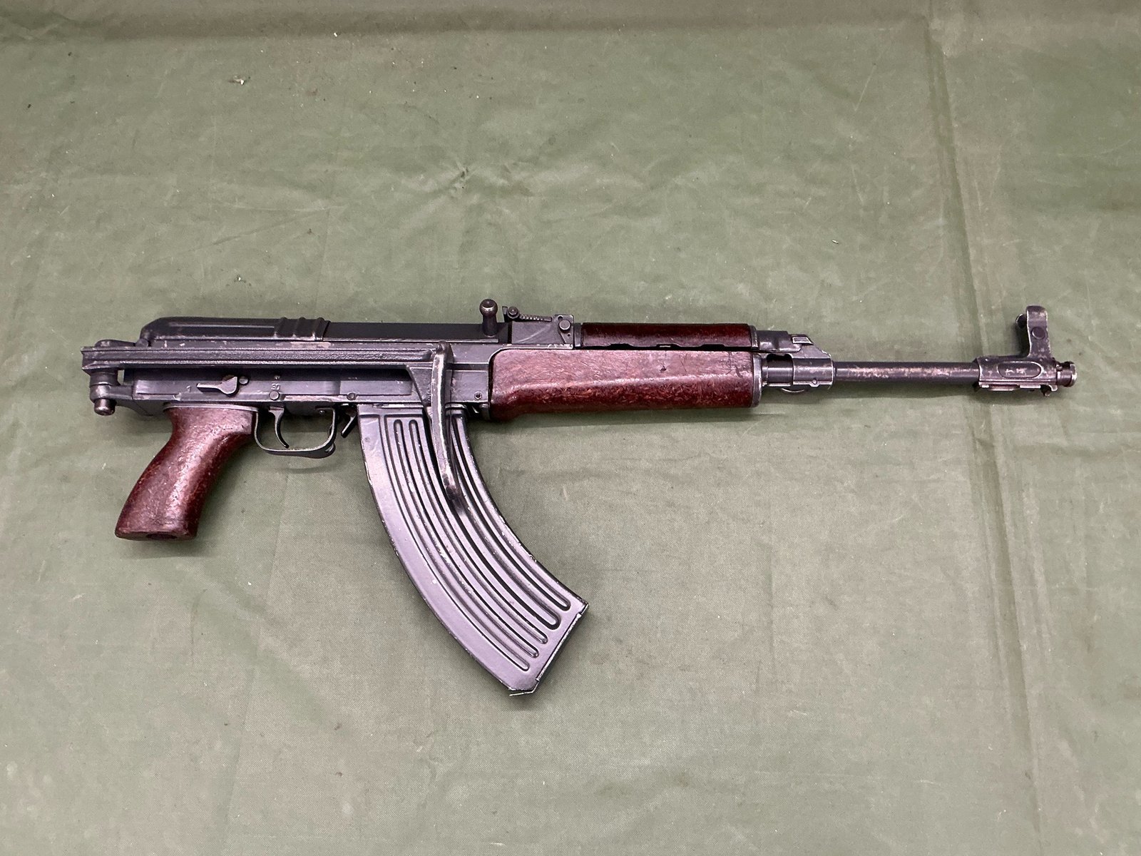 DEACTIVATED VZ58 ASSAULT RIFLE (DR89) - Image 4