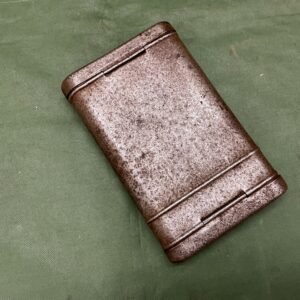 WW2 GERMAN K98 CLEANING KIT TIN (B38)