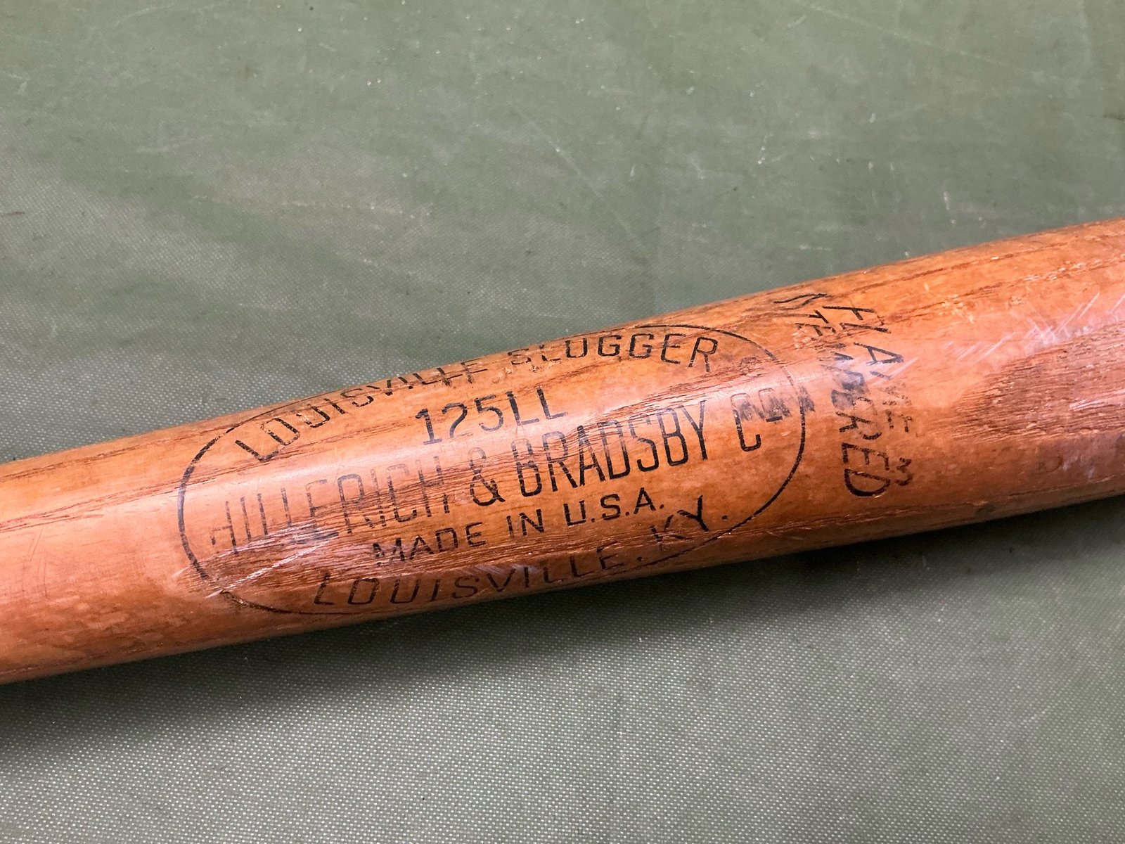 AMERICAN BASEBALL BAT LOUISVILLE SLUGGER (WSB2) - Image 2