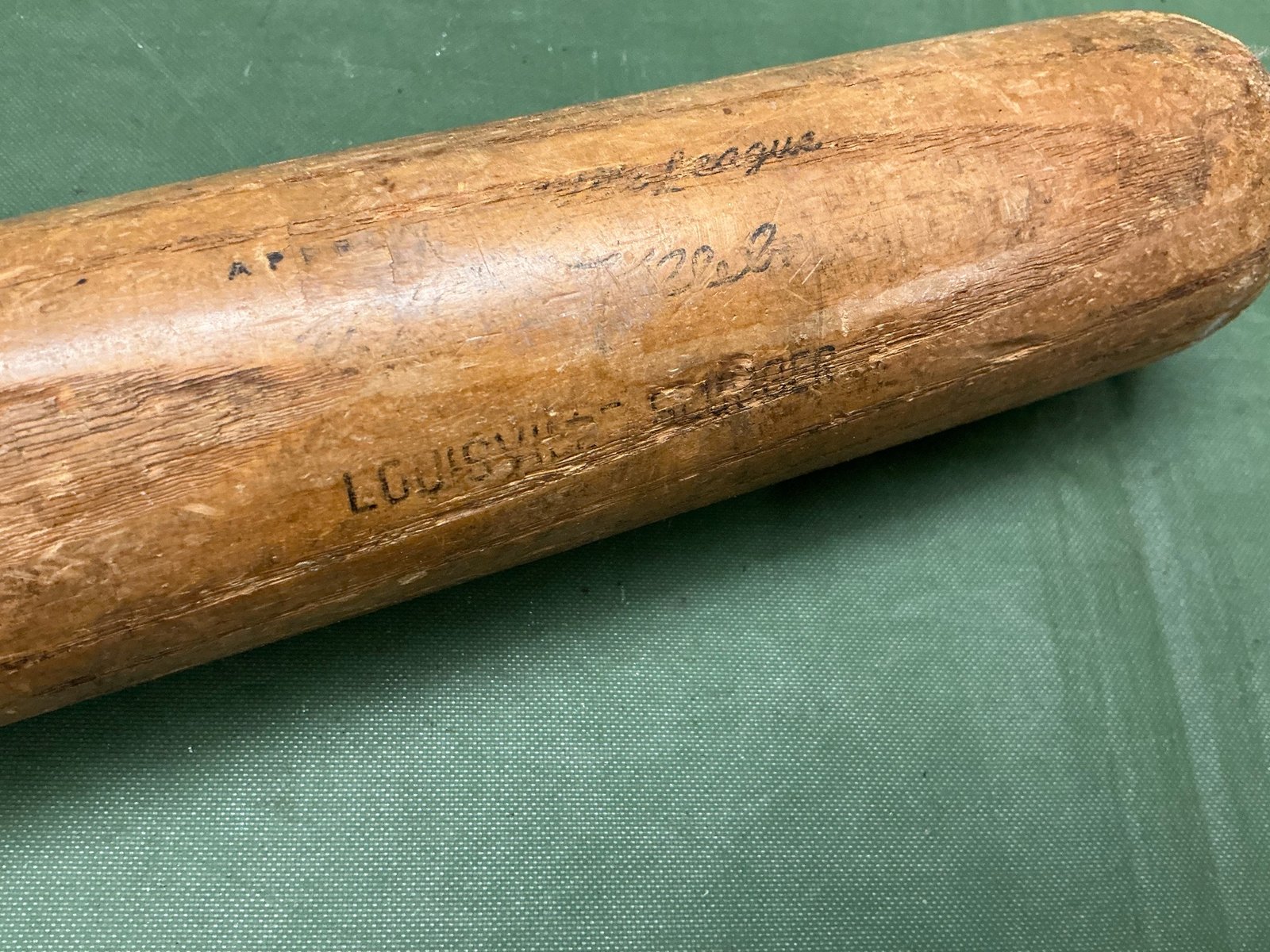 AMERICAN BASEBALL BAT LOUISVILLE SLUGGER (WSB2) - Image 3