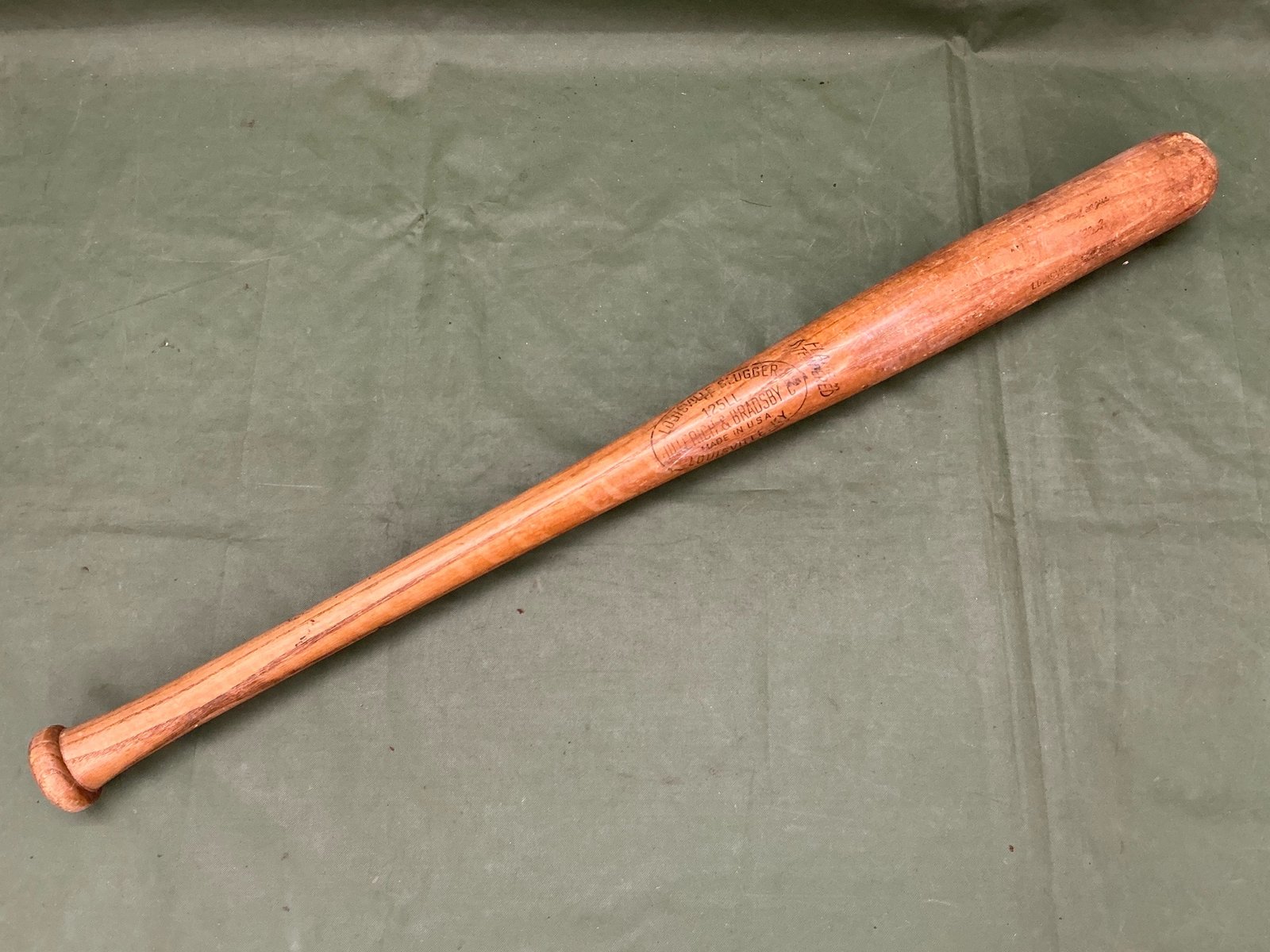 AMERICAN BASEBALL BAT LOUISVILLE SLUGGER (WSB2)