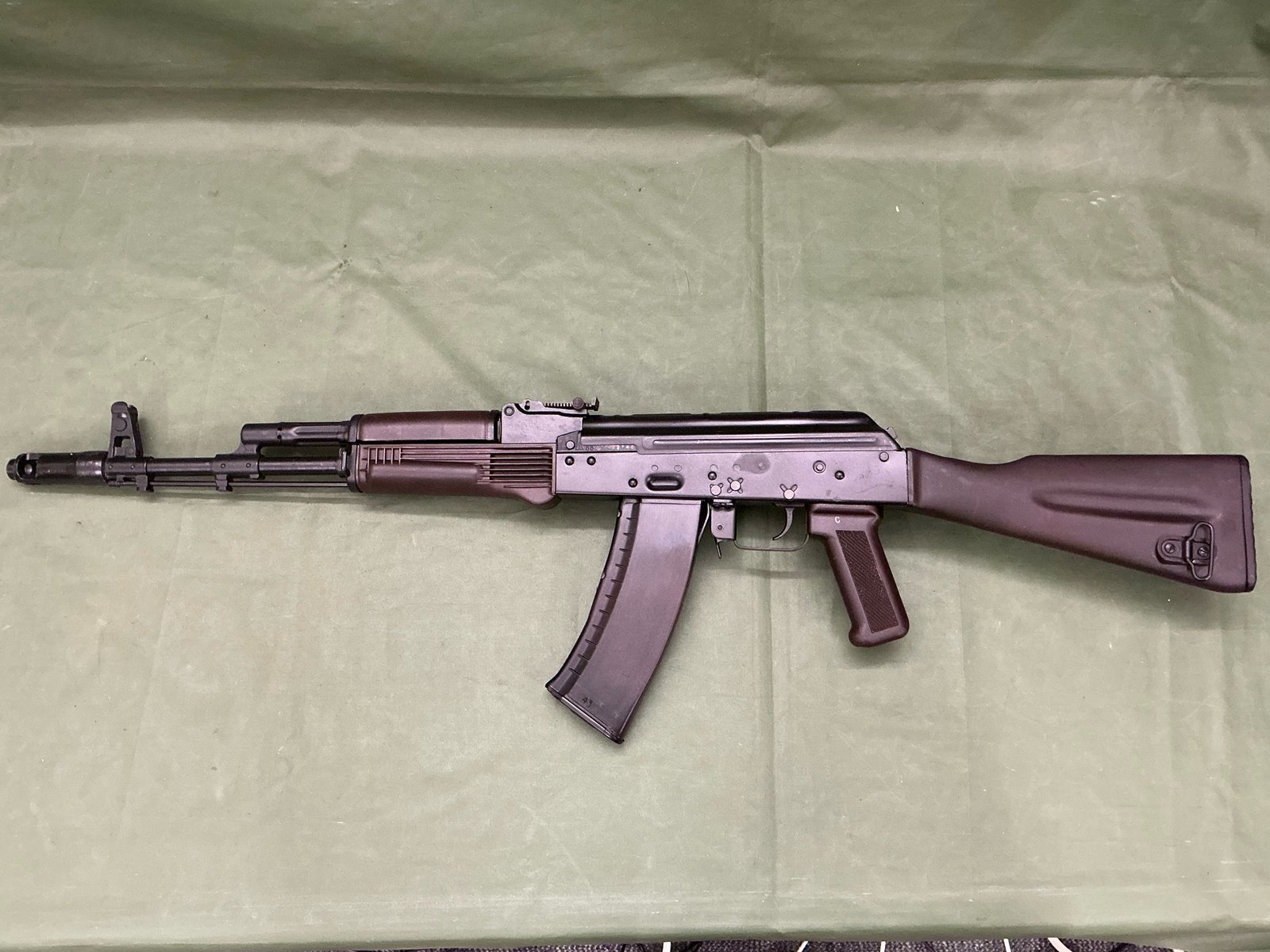 DEACTIVATED RUSSIAN AK74 ASSAULT RIFLE (4847) - Image 2