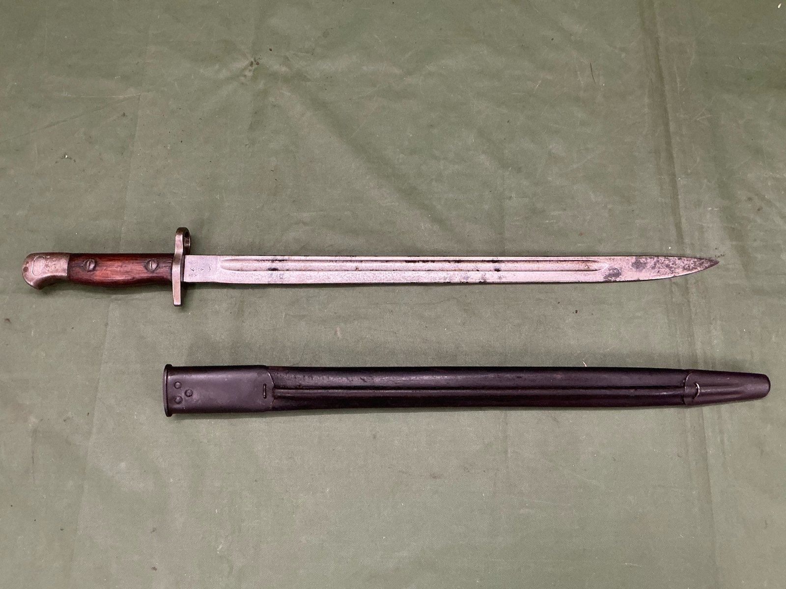 SMLE BAYONET REGIMENTALLY MARKED 6YLI - Image 2