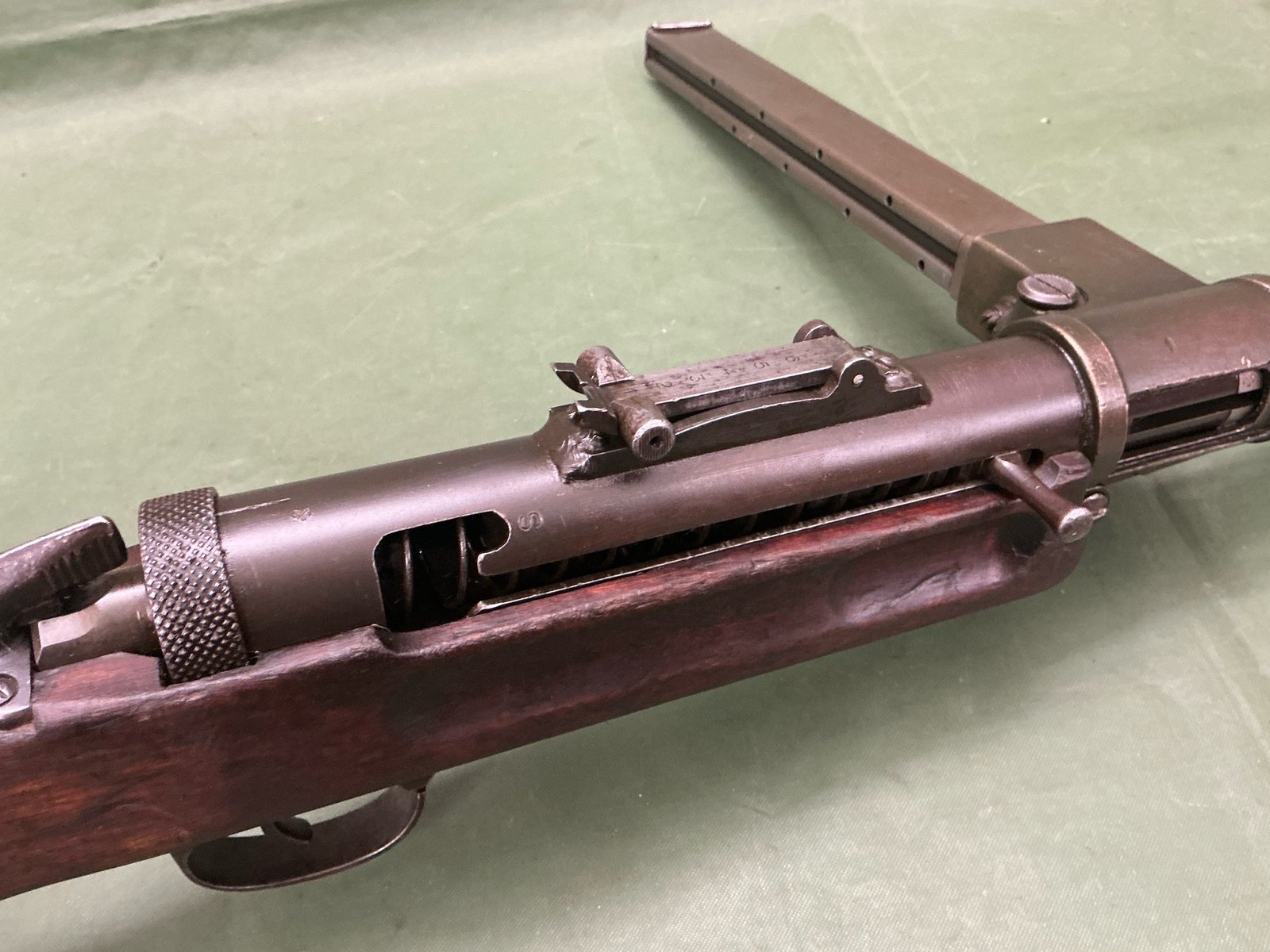DEACTIVATED WW2 LANCHESTER SMG (5067) - Image 4